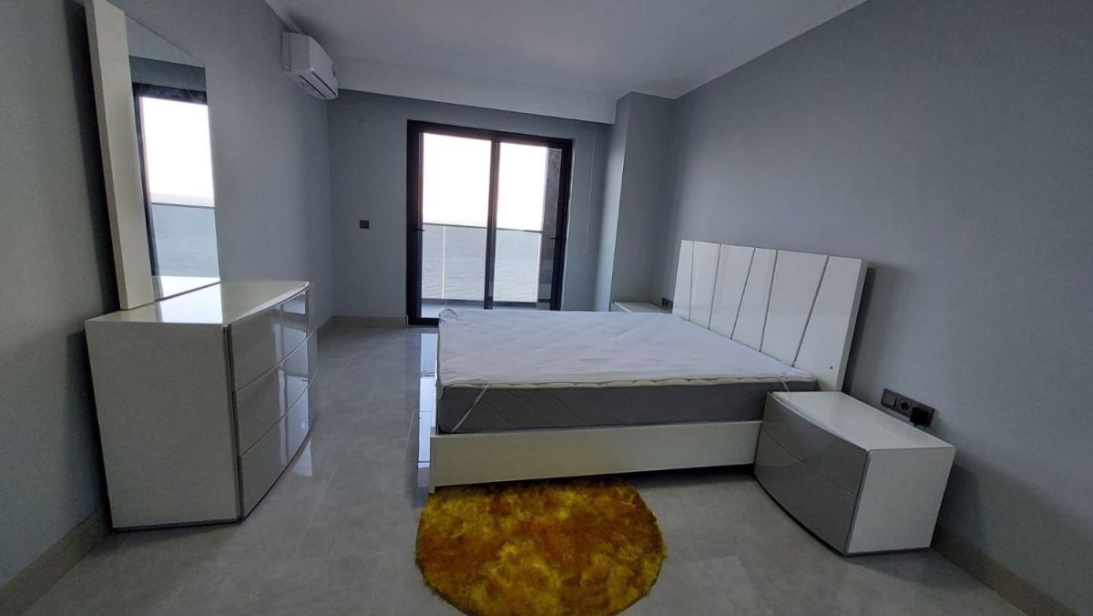 Two bedroom apartment in front of the ocean & 500 meters from usa