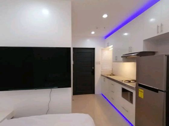 The Skyrose Apartments - Serenity Suite