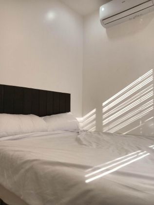 The Skyrose Apartments - Enchanted Suite