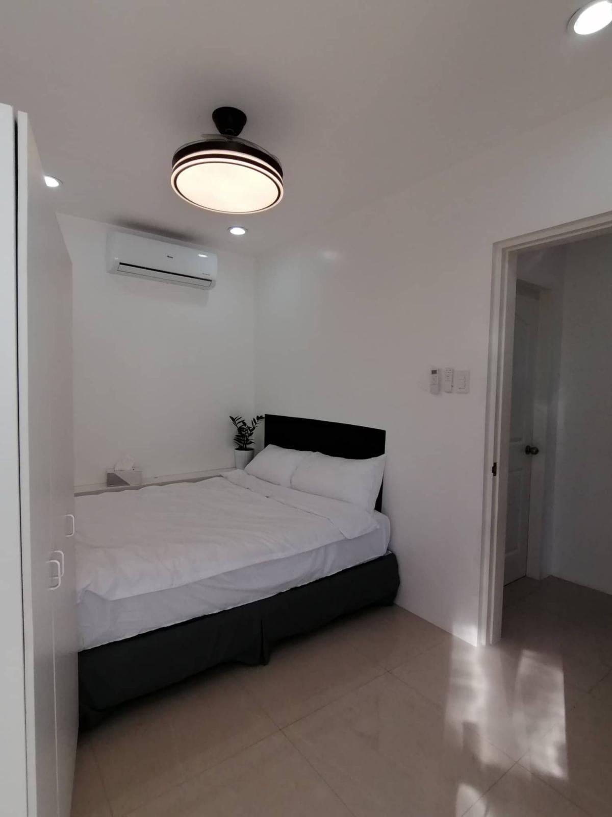 The Skyrose Apartments - Luxury Suite