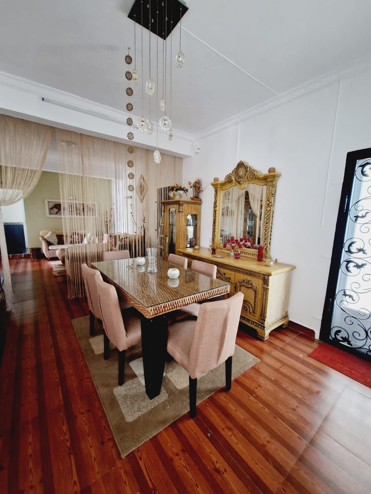 A TRADITIONAL STYLE FURNISHED APARTMENT - * Property Reference: TH2000NOPO/NE-FF