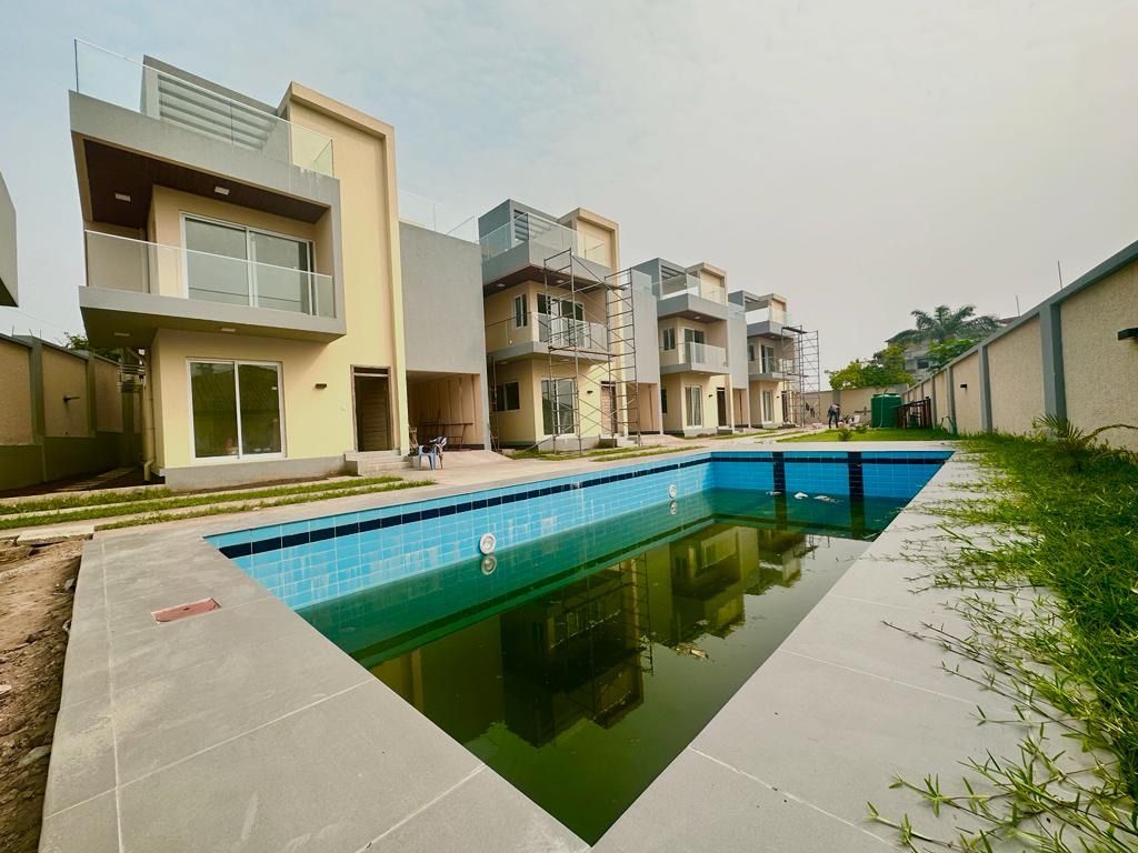 2195m² plot with 4 new r+1 villas with 3 bedrooms each, House for sale