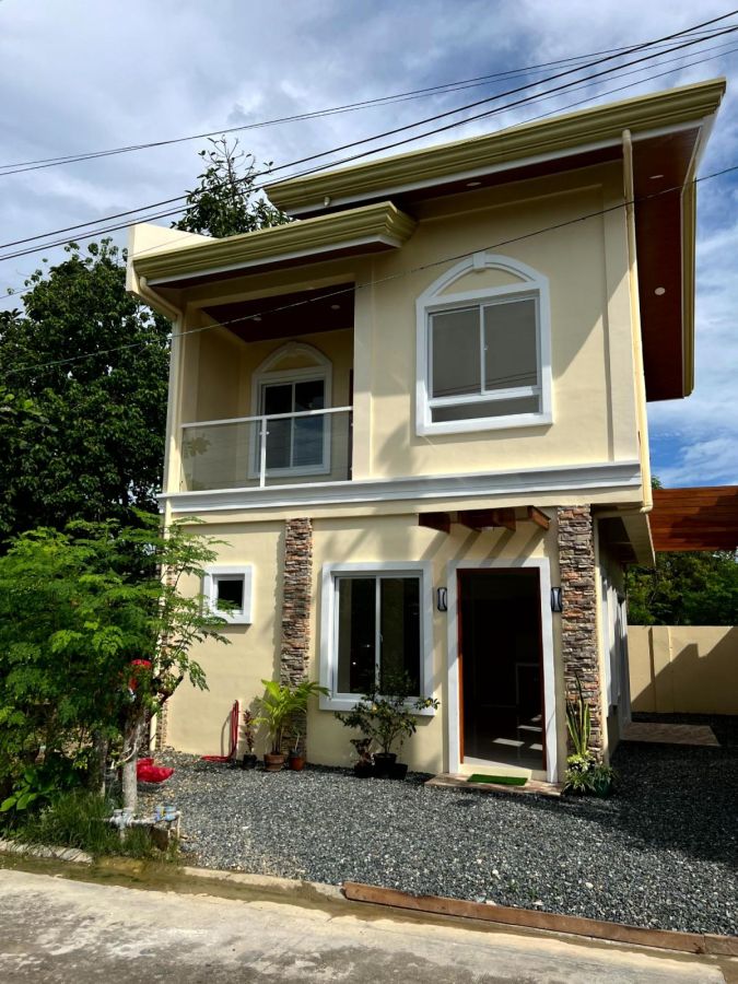 4 br house and lot for sale in minglanilla, cebu, House for sale in