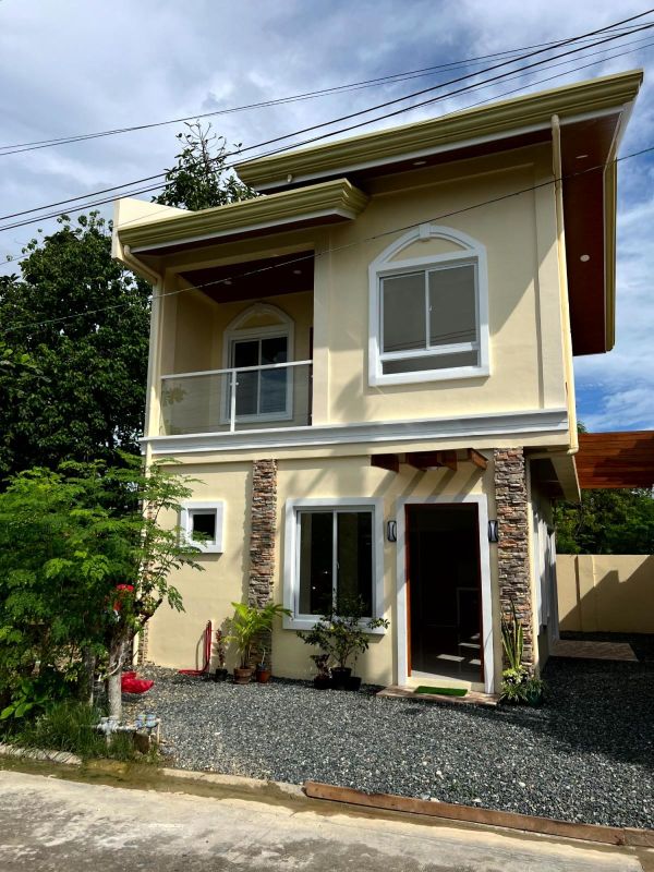 4 br house and lot for sale in minglanilla, cebu, House for sale in