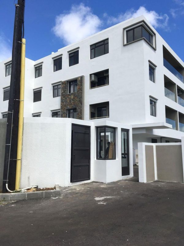 Penthouse 3 bedrooms for rent at sodnac, quatre bornes, Flat for rent