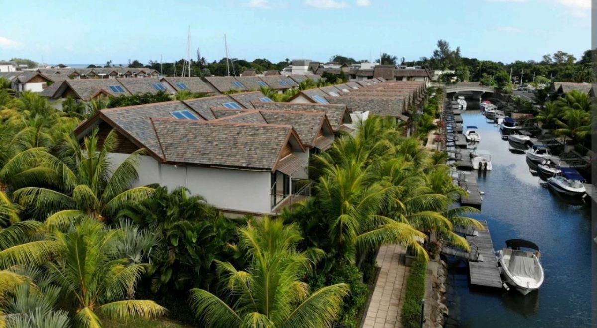 La balise marina for sale, House for sale Tamarin, black river