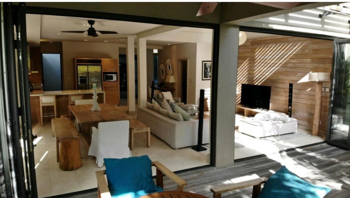 La balise marina for sale, House for sale Tamarin, black river