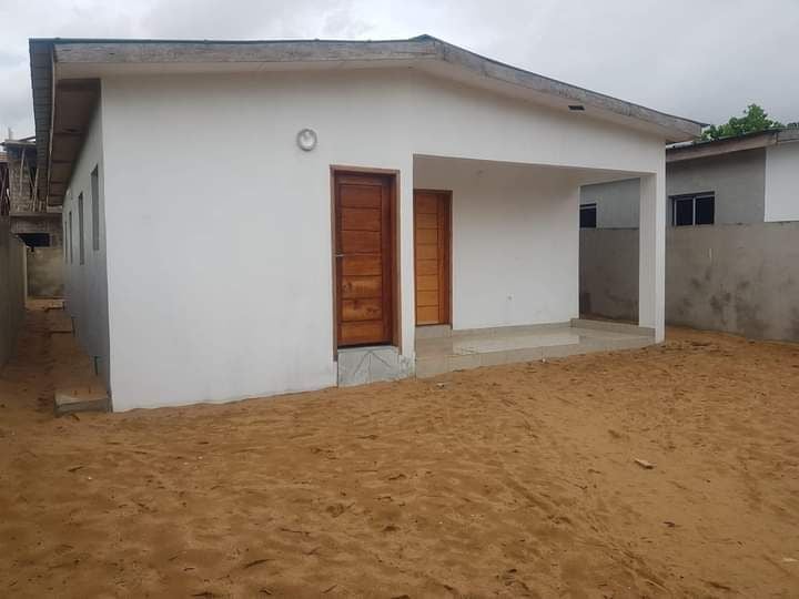 For sale 4 rooms new construction bassam ivory coast