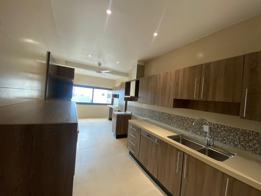 Rental of a 4room apartment in cocody m'badon, Flat for rent in