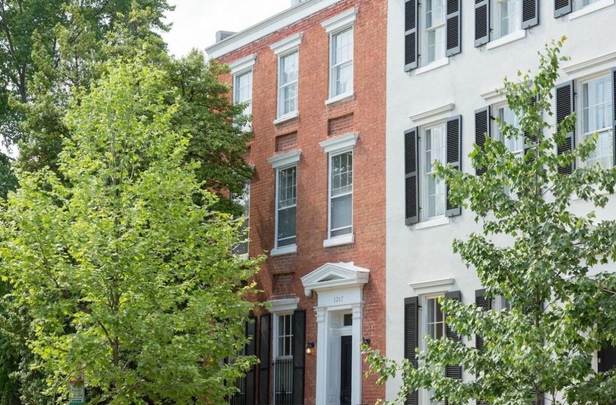 Furnished one bedroom with one bathroom now available for rent, House