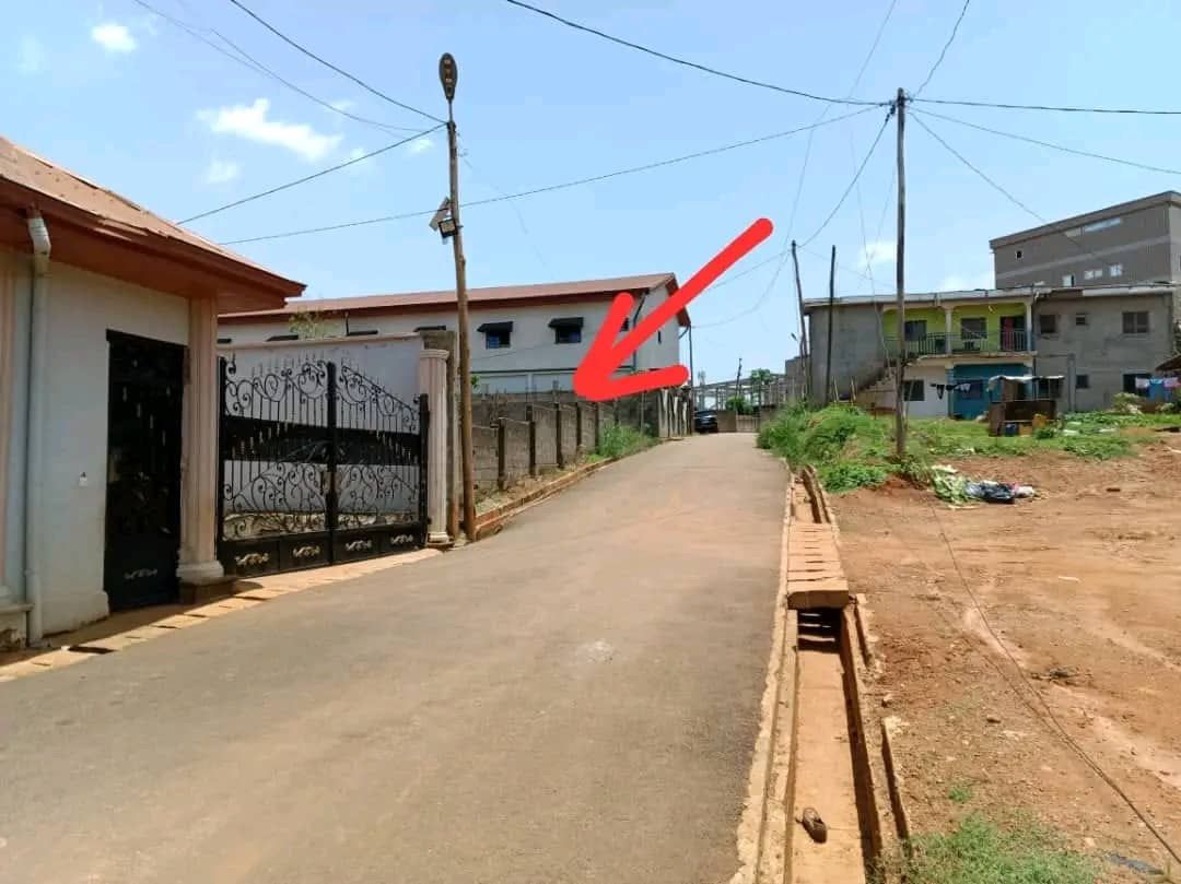 Terrain titré à vendre à yaoundé odza , Terrain à vendre au Cameroun