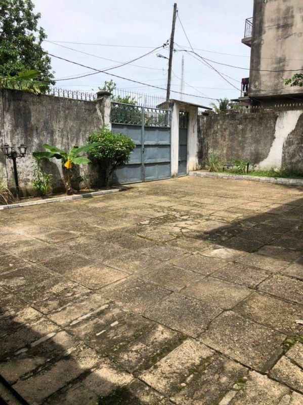 Duplex for sale in bonamoussadi, douala, House for sale in Douala