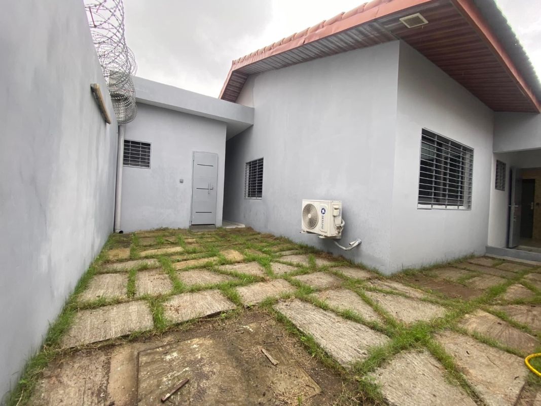Villa basse en vente à bingerville , Maison à vendre à Abidjan Côte d