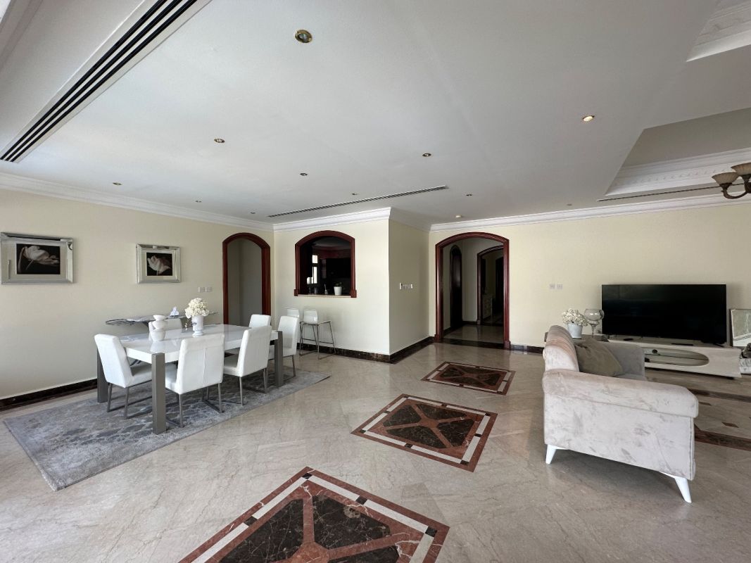 Best compound in doha, amazing room, west bay lagoon , Room for rent in