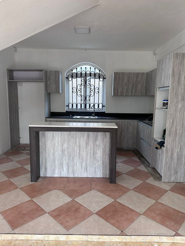 Maison particuliere a louer a roches brunes beau bassin référence du