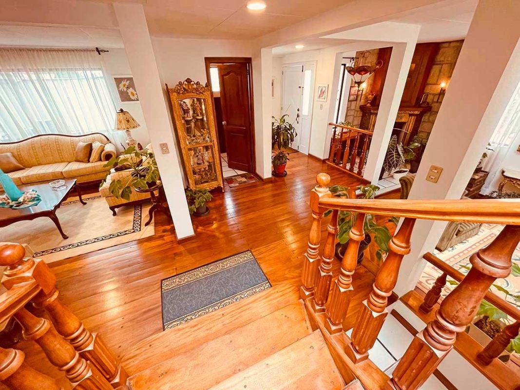 Houses for sale cuenca ecuador sector ordoñez lazo, House for sale in