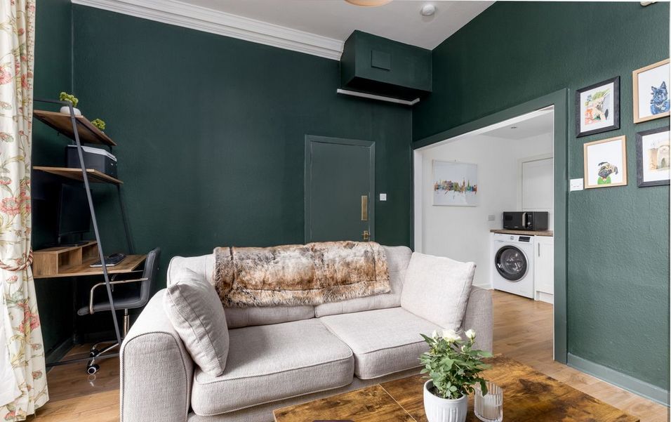 Modern and large shared apartment in city center!, Flat for rent in