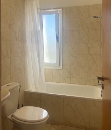 Two bedroom flat for rent ideally located