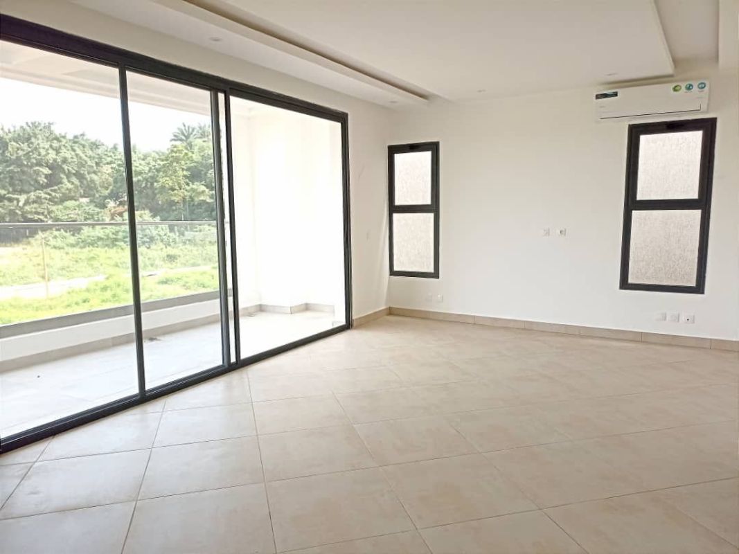 6room duplex villa for rent at the riviera m'badon, House for rent in Abidjan Ivory Coast