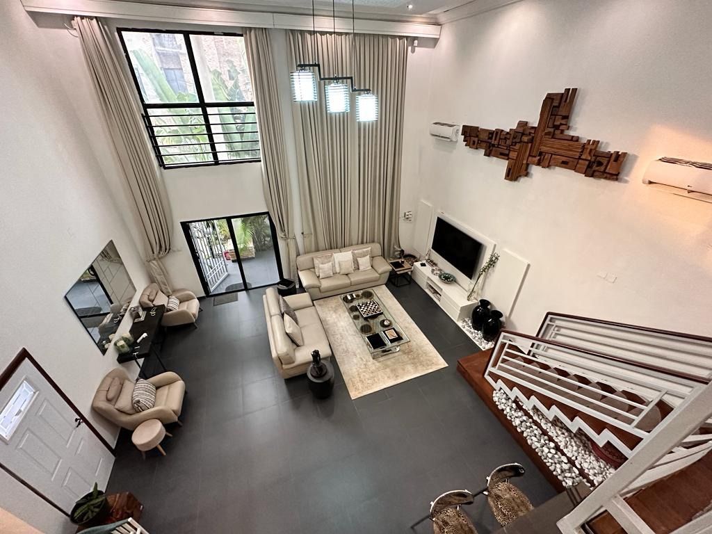 Sale beautiful 4 bedroom villa in kinshasangaliema, House for sale in