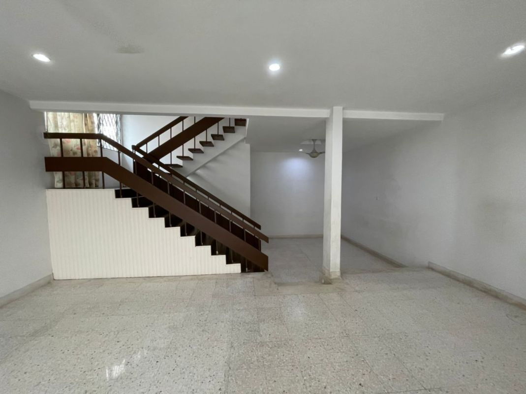 Ttdi double storey end lot for sale , House for sale in Kuala Lumpur