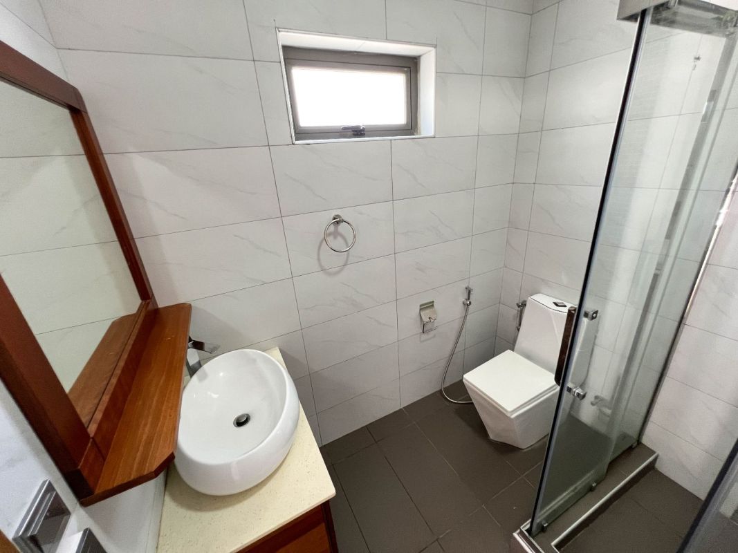 On rental 2 bedroom townhouse ebene mur 45,000, House for rent