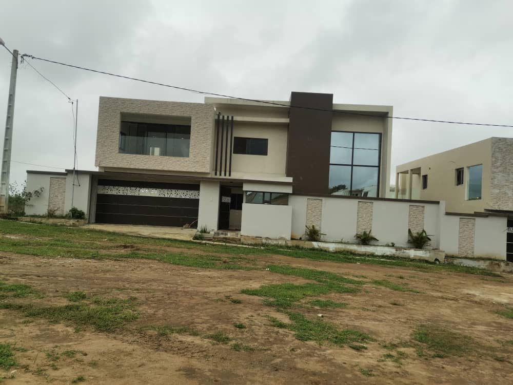 Sale of a high standing duplex new construction in bingerville, House