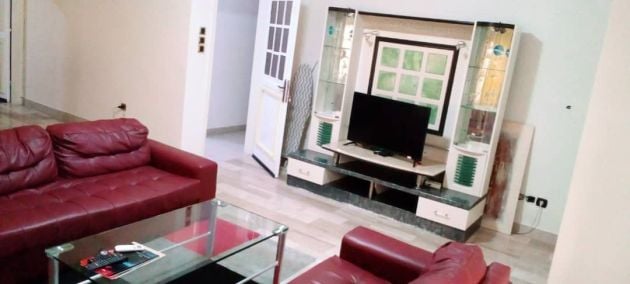 Furnished house 5 rooms, Fidjrossè - Catholic church