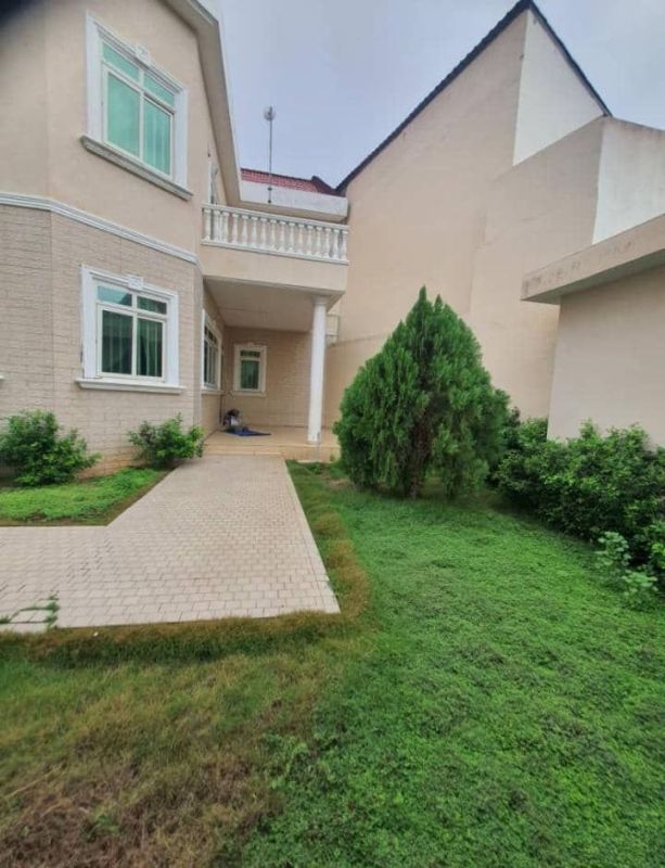 For sale, 7 room villa, cotonou cen sad (benin), House for sale in