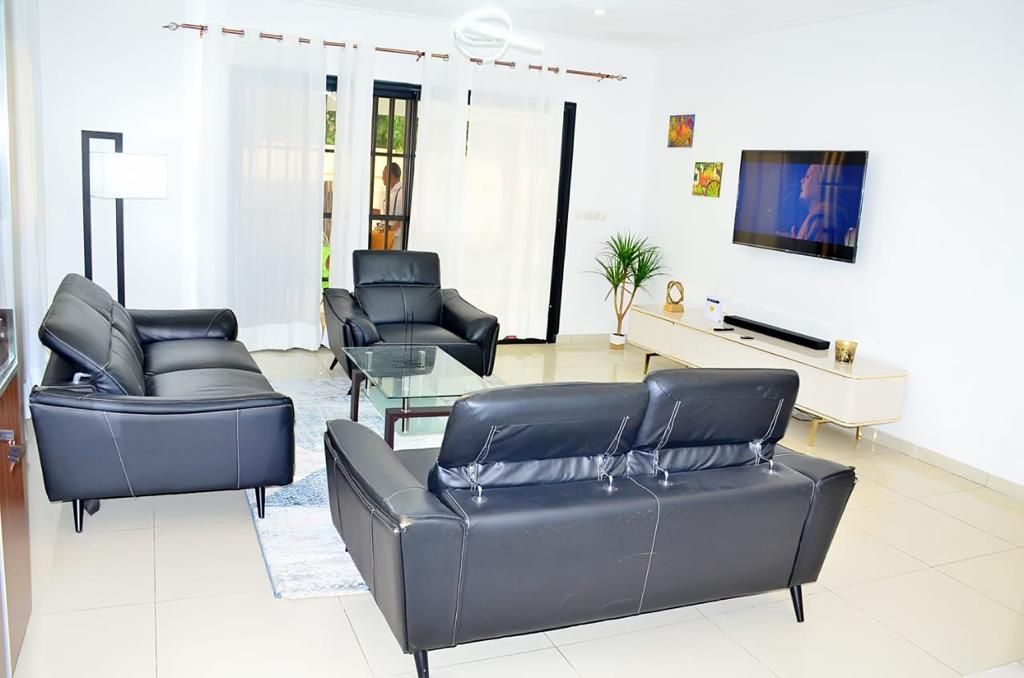 Magnifique villa de 5 pièces meublée pour vos vacances à marcory biétry