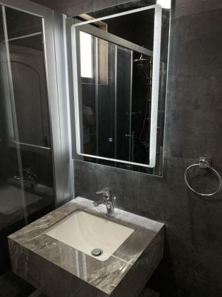 Modern fully furnished 3 bedroom apartment in Weibdeh