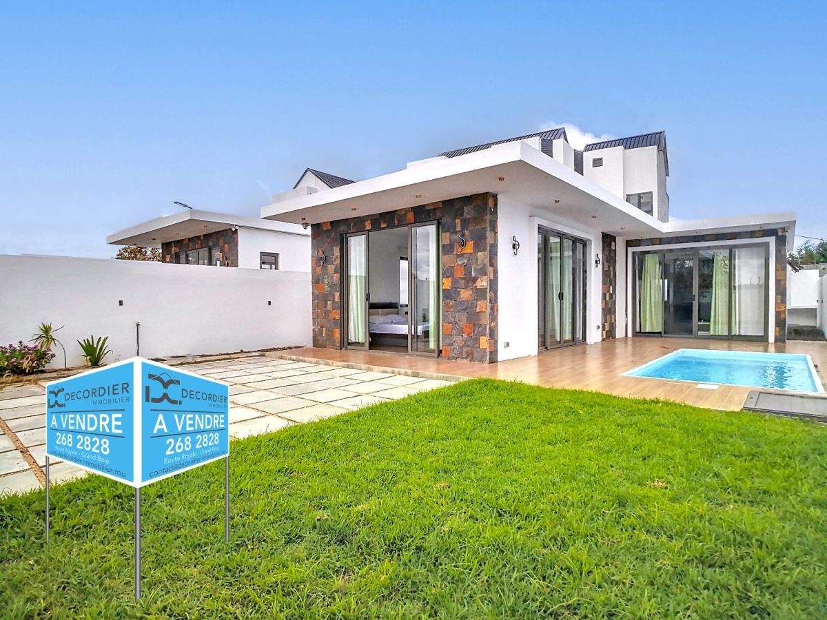 (ref.ma7995) new singlestorey house with swimming pool and garden