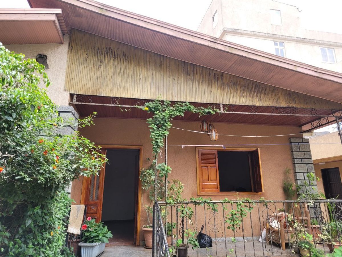 Modern villa with huge garden near to eca, House for rent in Addis