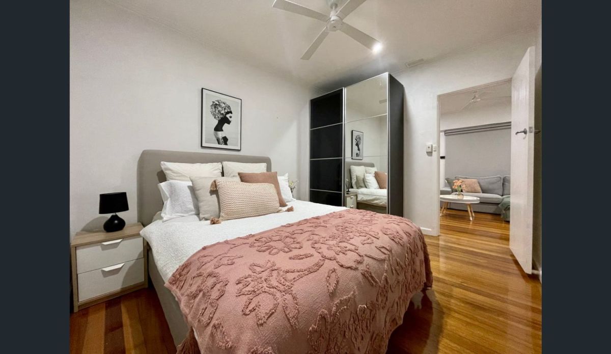 Fully furnished studio for rent in 10 newton rd, singapore 307947, Room