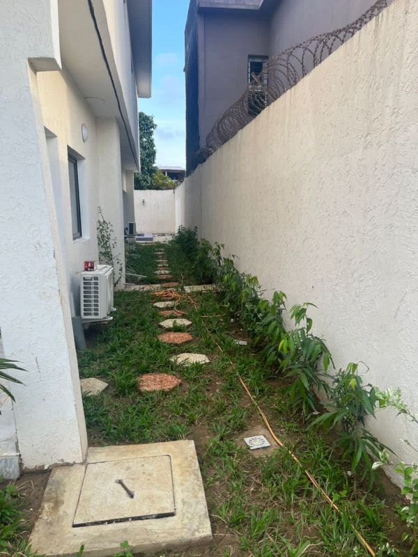 Duplex nouvelle construction en vente à faya, Maison à vendre à Abidjan