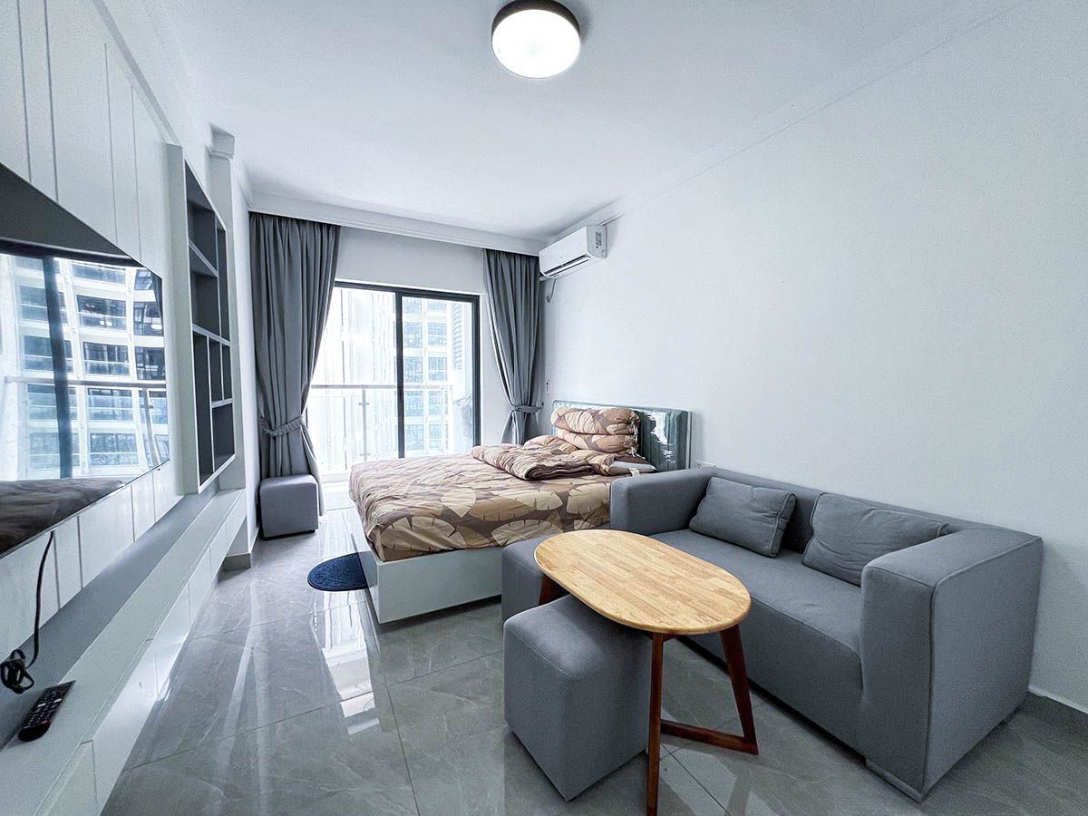 Doun penh newly & modern condo for rent next to riverside, House for