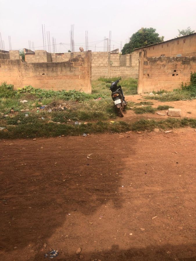 Maison inachevée en vente à pissy , Maison à vendre à Ouagadougou Burkina Faso