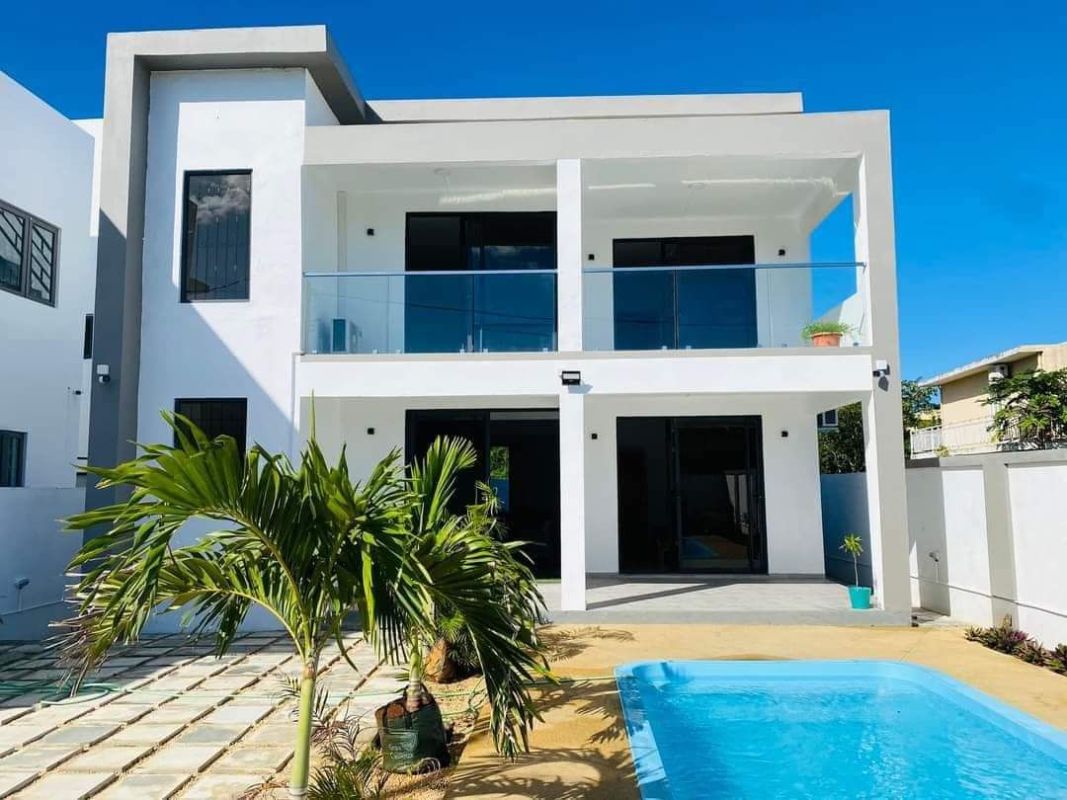 Individual villa for rent at grand baie, House for rent Grand baie