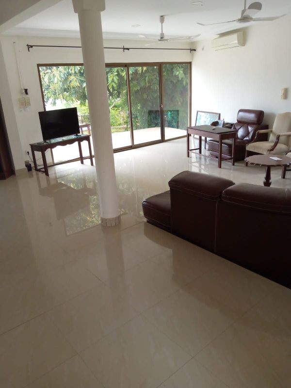 Maison à vendre, villa avec jardin et piscine à acheter à niamey