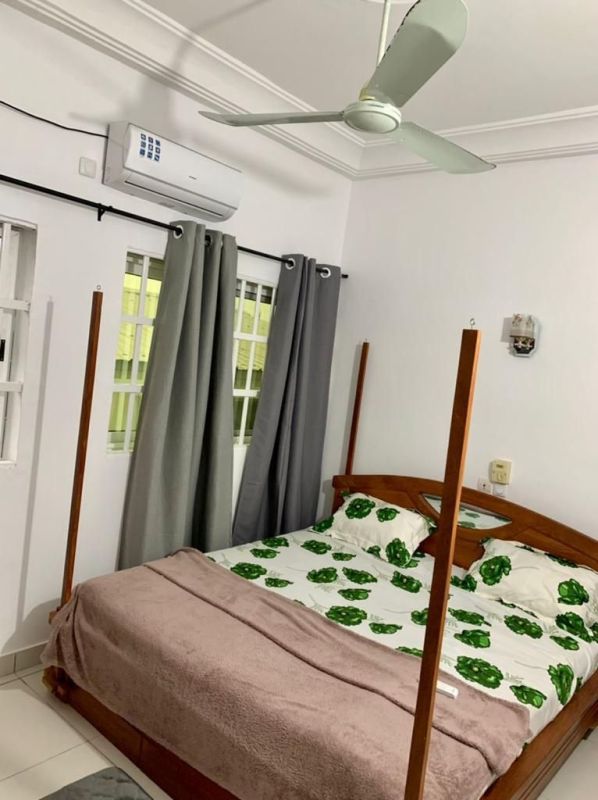 Appartement meublé 3 chambres à sainte rita cotonou, Appartement à