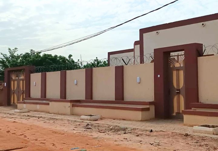 Très belle villa 3 chambres, grand salon, Maison à vendre Niamey Niger