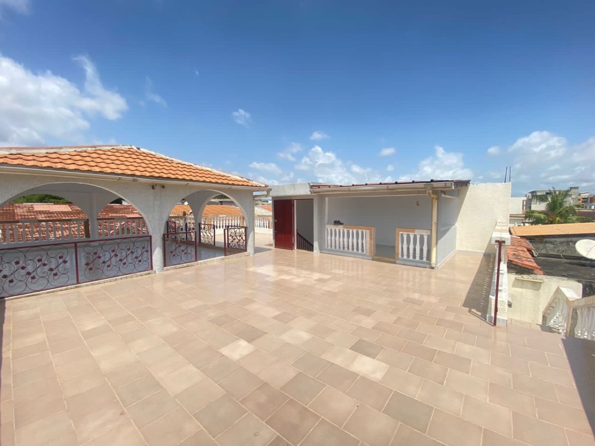 Sale of a duplex in la riviera 4, House for sale in Abidjan Ivory Coast