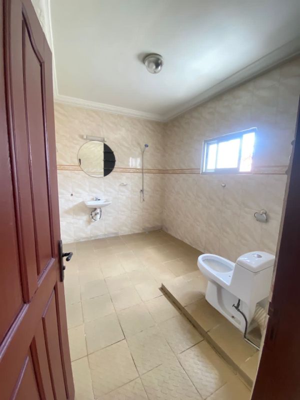 Sale of a duplex in la riviera 4, House for sale in Abidjan Ivory Coast