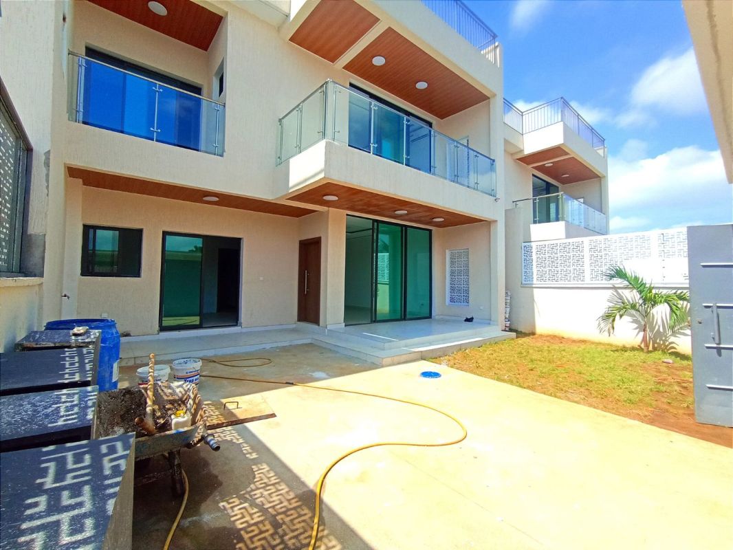 5room duplex villas for rent in riviera 3, House for rent in Abidjan