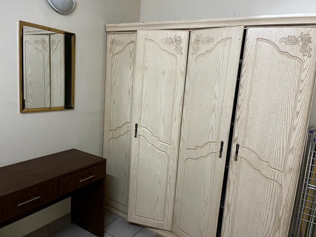 3 bed available in fully furnished 2 bed room hall apartment near stc