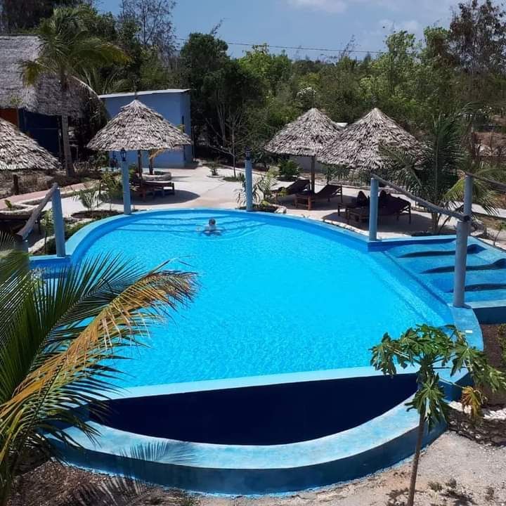 15 rooms hotel for rent in michamvi ,zanzibar, tanzania , House for