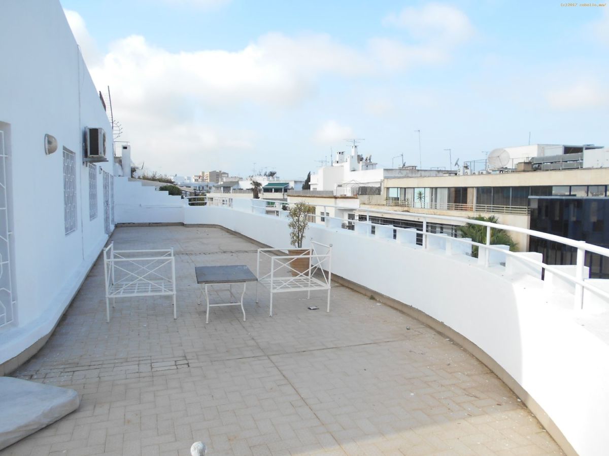 Apartment with 100m2 terrace for rent haut agdal, Flat for rent in