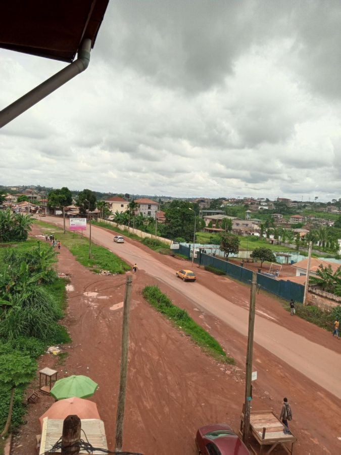 Terrain titré commercial 700m2 yaoundé odza , Terrain à vendre à