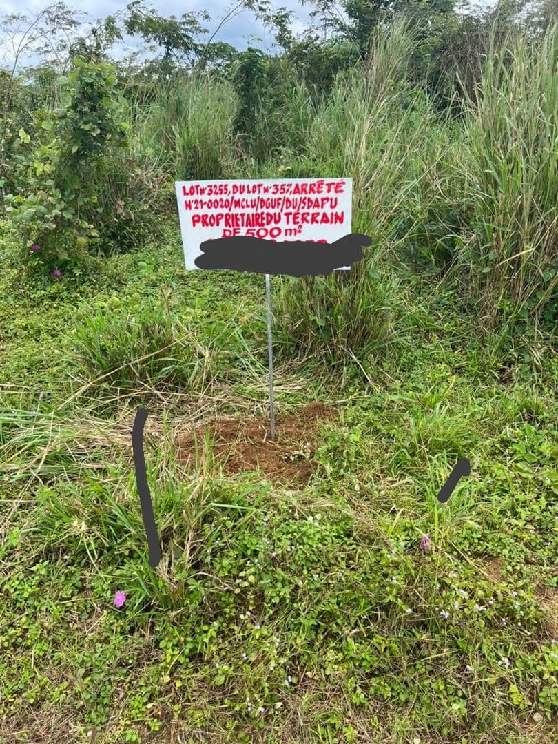 For sale 500 M2 in Songon andokoi with global ACD and fragmented ACD In progress