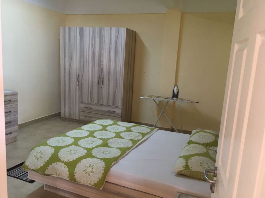 fully furnished studio/apartment for sale at eau coulee, Flat for sale